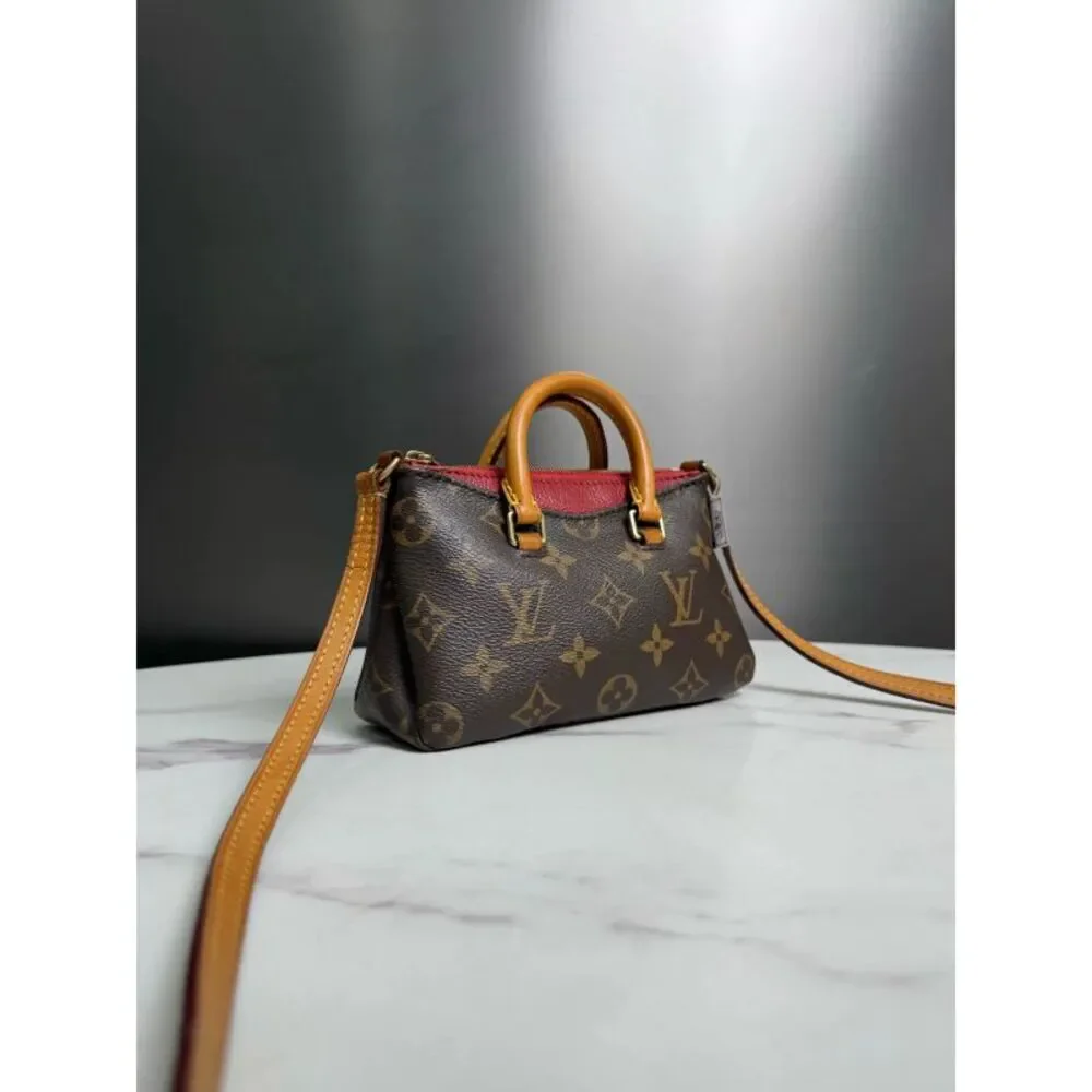 Louis Vuitton Women Pre-Loved Bag Very Good Condition